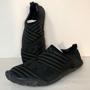 AQUA LUVA Carnival Adventures Black and Gray Water Shoes Size 10
